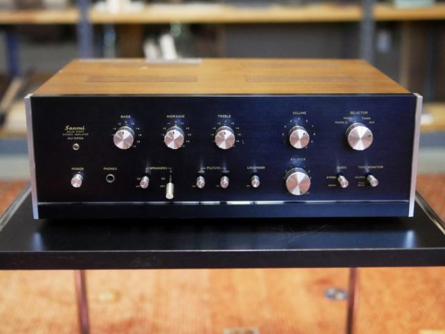 S A N S U I A U 555 V S インテレッドアンプ Sansui AU-555